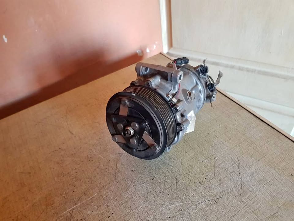 RENAULT KANGOO OR NISSAN NV250 AIRCON PUMP FORSALE