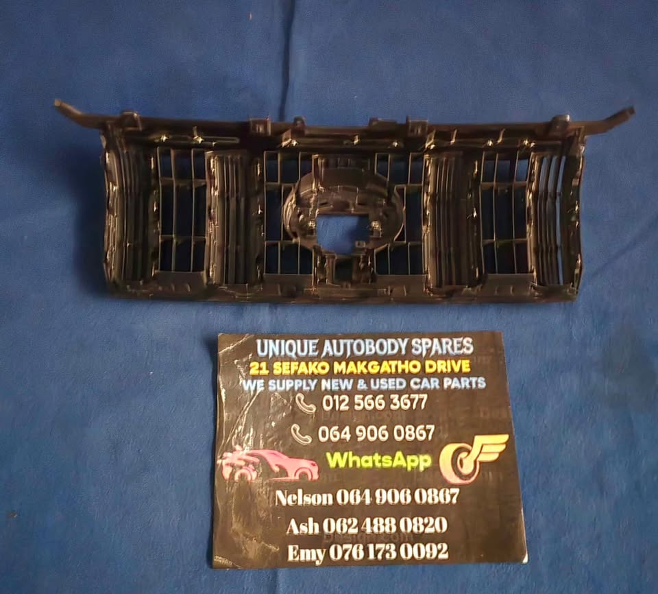 Toyota Land Cruiser Prado Main Front Bumper Grill