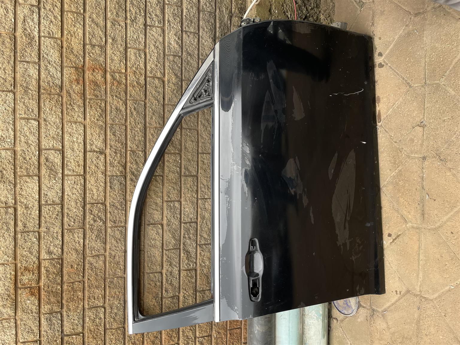 Chrysler 300 3 doors and right front fender - Private Seller Chrysler 300 3 doors and right front fender - Private Seller