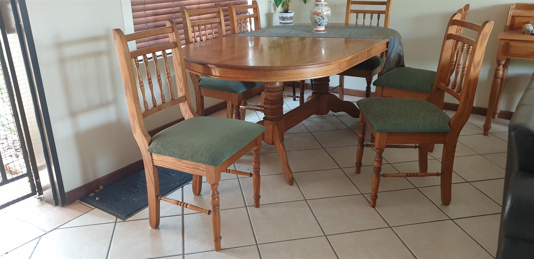 oval kitchen table with 6 chairs