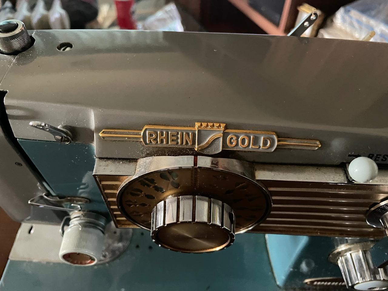 Sewing machine | Junk Mail Marketplace