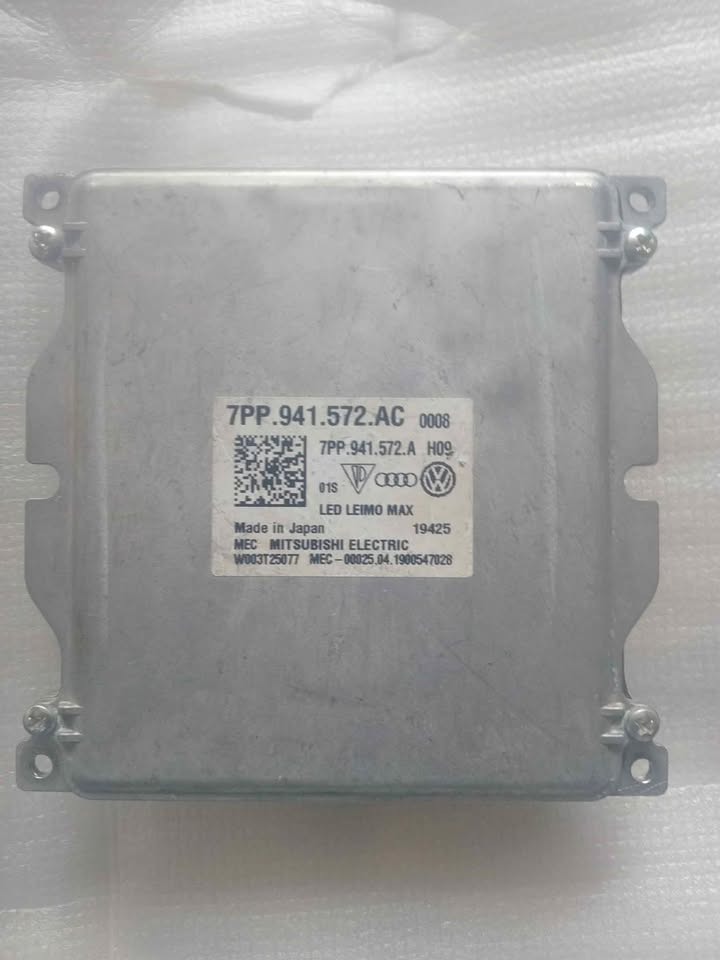 LED Driver Module 7PP941572AC LED LEIMO MAX 7PP.941.572.AC For Audi A3 A5 Q5 R8 - Private Seller LED Driver Module 7PP941572AC LED LEIMO MAX 7PP.941.572.AC For Audi A3 A5 Q5 R8 - Private Seller
