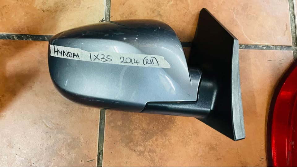 Hyundai ix35 side mirror 2014 - Private Seller