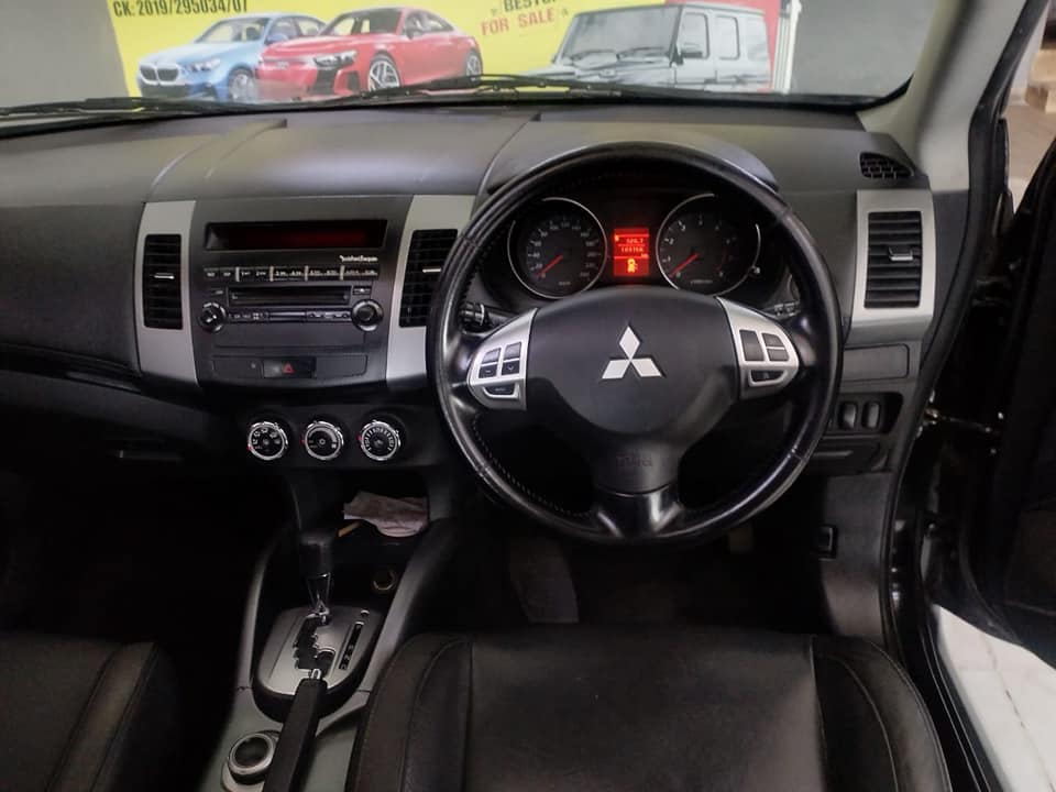 2010 MITSUBISHI OUTLANDER 2.0 AUTOMATIC
