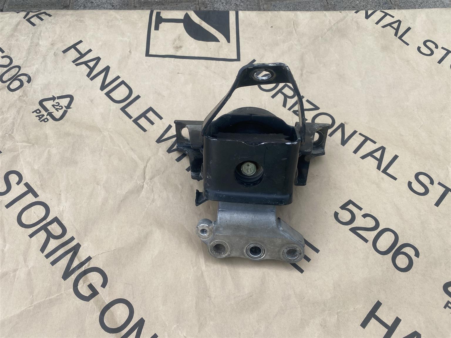 2024 SUZUKI SWIFT ENGINE MOUNTING RIGHT SIDE FOR SALE. IN PRISTINE CONDITION - Private Seller 2024 SUZUKI SWIFT ENGINE MOUNTING RIGHT SIDE FOR SALE. IN PRISTINE CONDITION - Private Seller