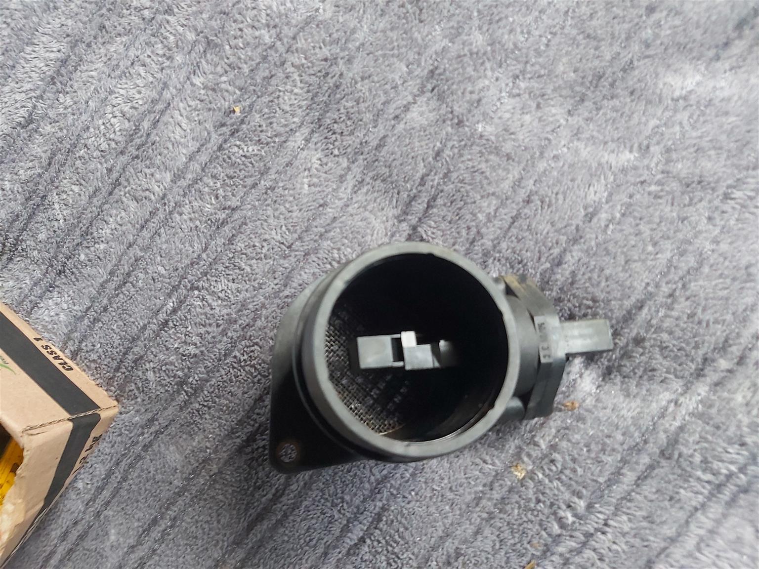 Airflow sensor Volkswagen - Private Seller Airflow sensor Volkswagen - Private Seller