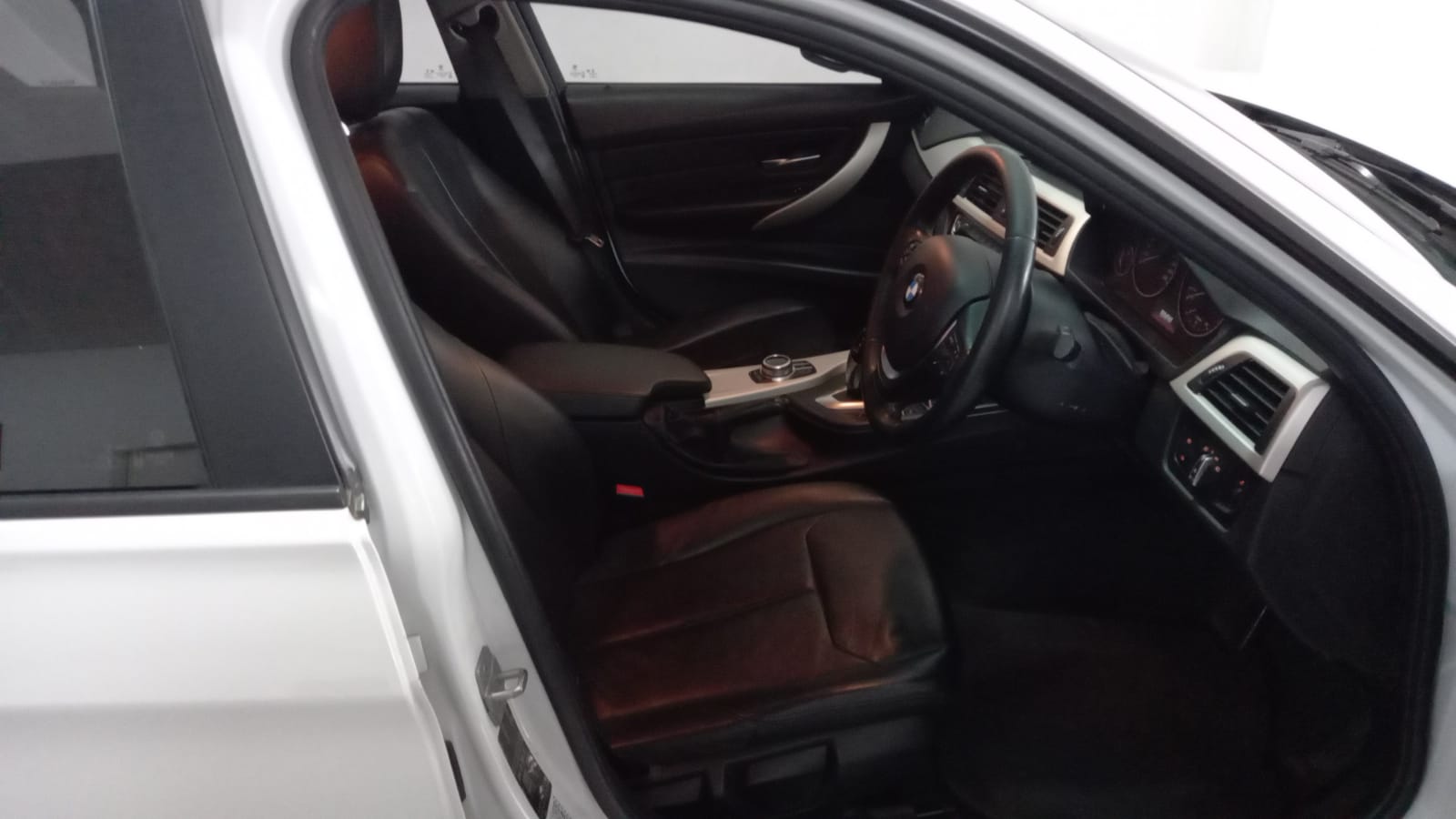 2018 BMW 3 Series 318i Auto