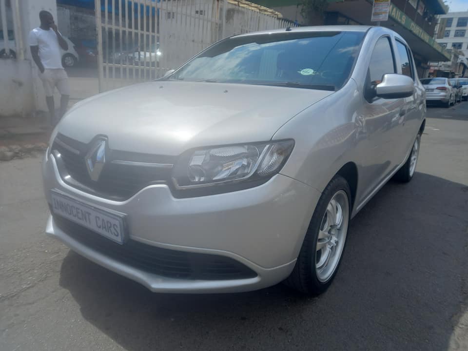 2016 RENAULT SANDERO 900T PETROL, SILVER COLOUR, MILEAGE 115000KM 000 SPARE KEY