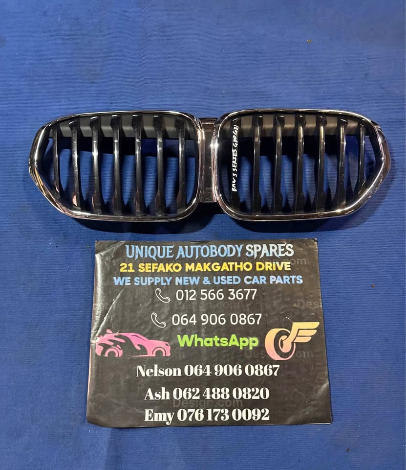 BMW 5 Series G30 G31 Main Front Grill - Private Seller BMW 5 Series G30 G31 Main Front Grill - Private Seller