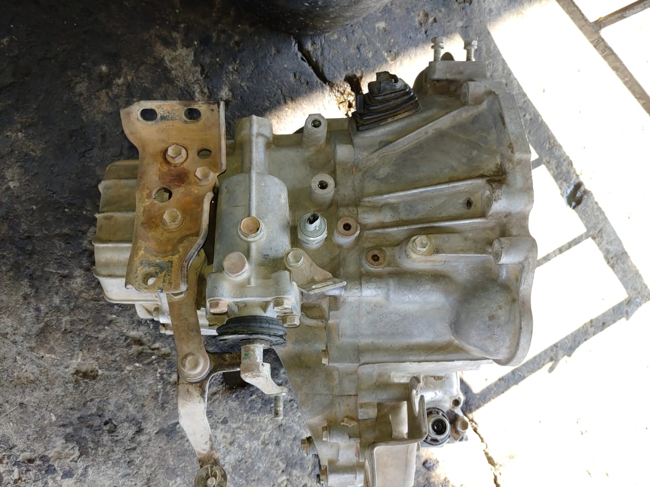 TOYOTA COROLLA 16V 1600 5 SPEED GEARBOX FOR SALE - Private Seller