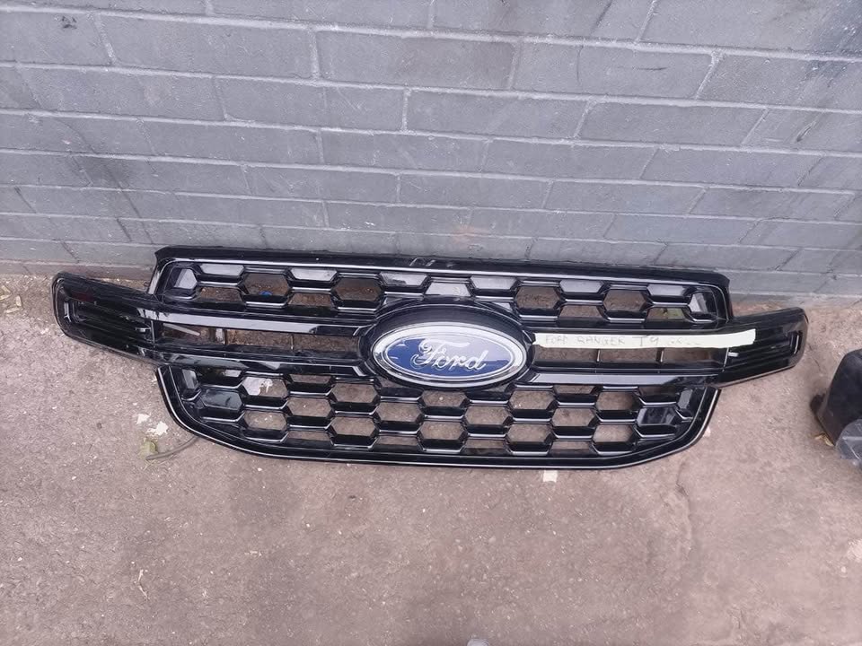 Ford Ranger T9 Grill - Private Seller