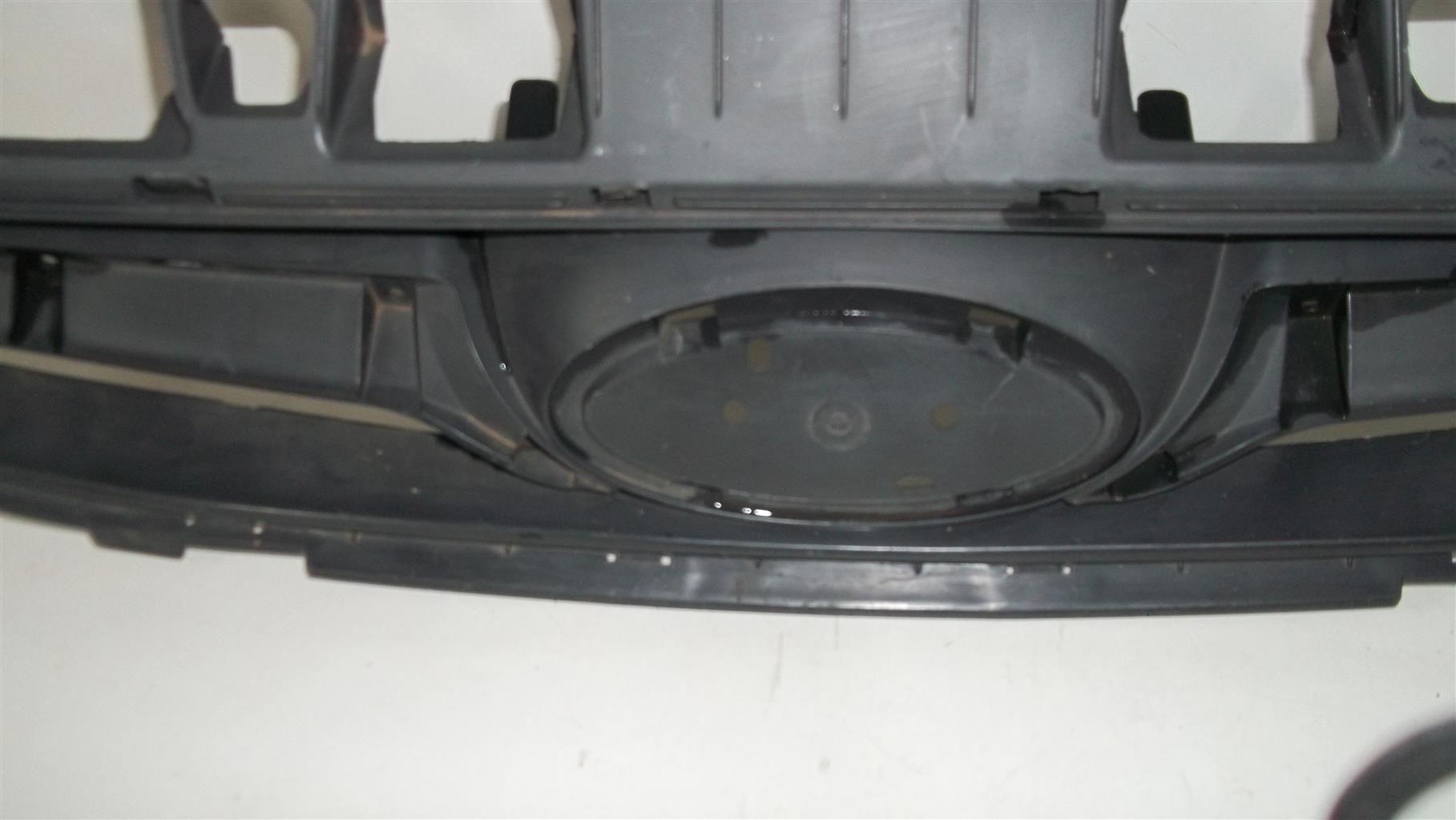 Hyundai Accent grille - Private Seller