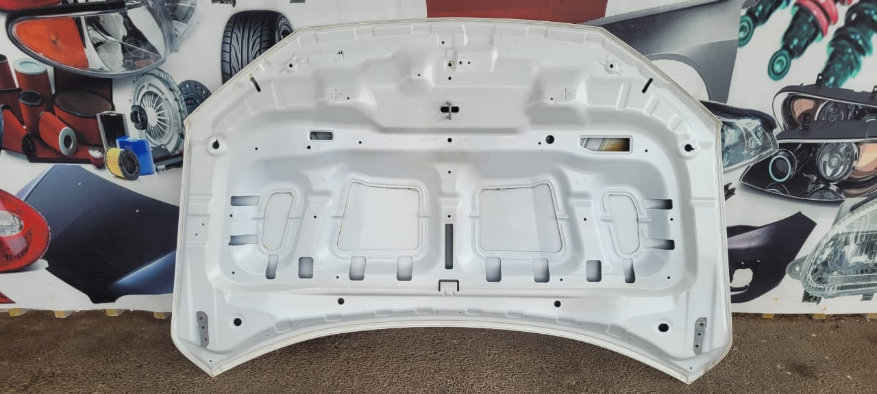 2025 MAHINDRA 3X0 BONNET HOOD FOR SALE. IN EXCELLENT CONDITION - Private Seller