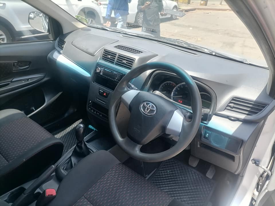 2021 Toyota Avanza 1.3sx seven seater