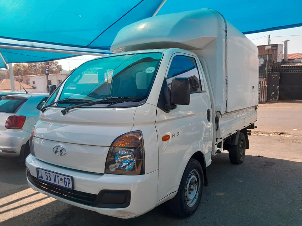 2014 HYUNDAI H-100 2.6 WITH CANOPY MANUAL