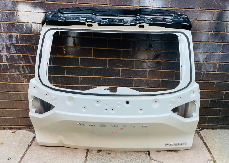 Nissan Magnite tailgate - Private Seller Nissan Magnite tailgate - Private Seller