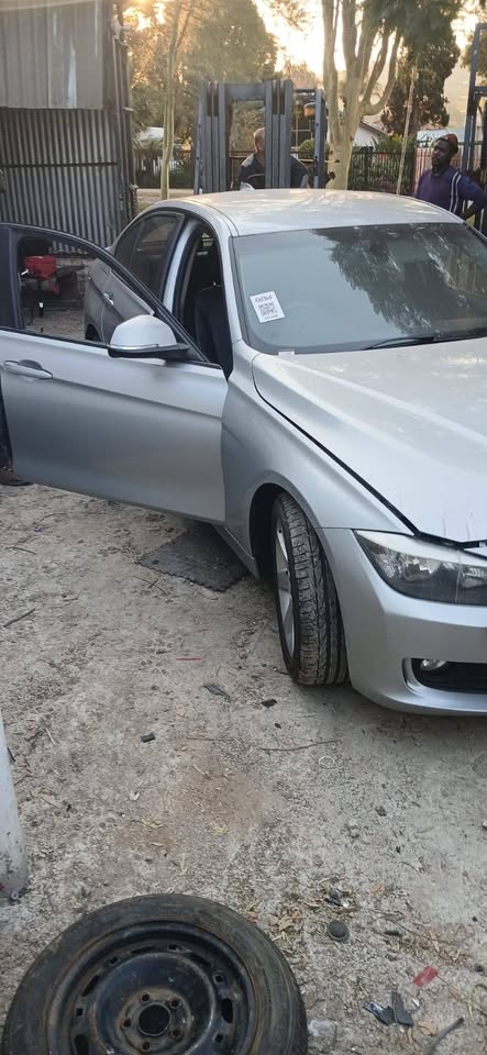 2013 BMW F30 320I STRIPPING FOR SPARES
