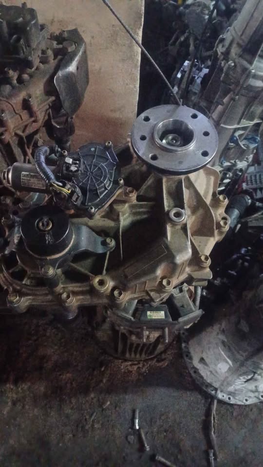 Complete imported Ford Ranger 3.2L T6 4x4 manual gearbox for sale - Private Seller