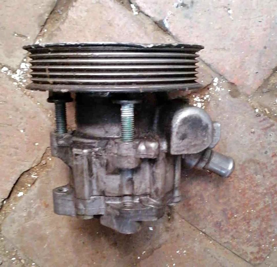 AUDI A4 2.0 TDI POWERSTEERING PUMP - Private Seller AUDI A4 2.0 TDI POWERSTEERING PUMP - Private Seller