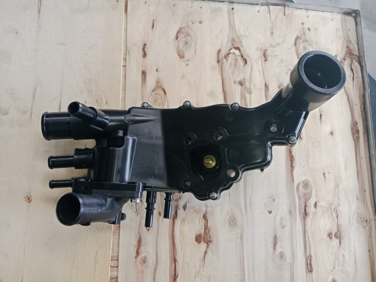 New Citroen Xsara 2.0 Thermostat Housing - Private Seller