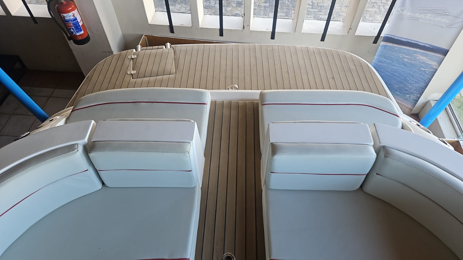 26ft Sensation Deck BOAT with 40 hours