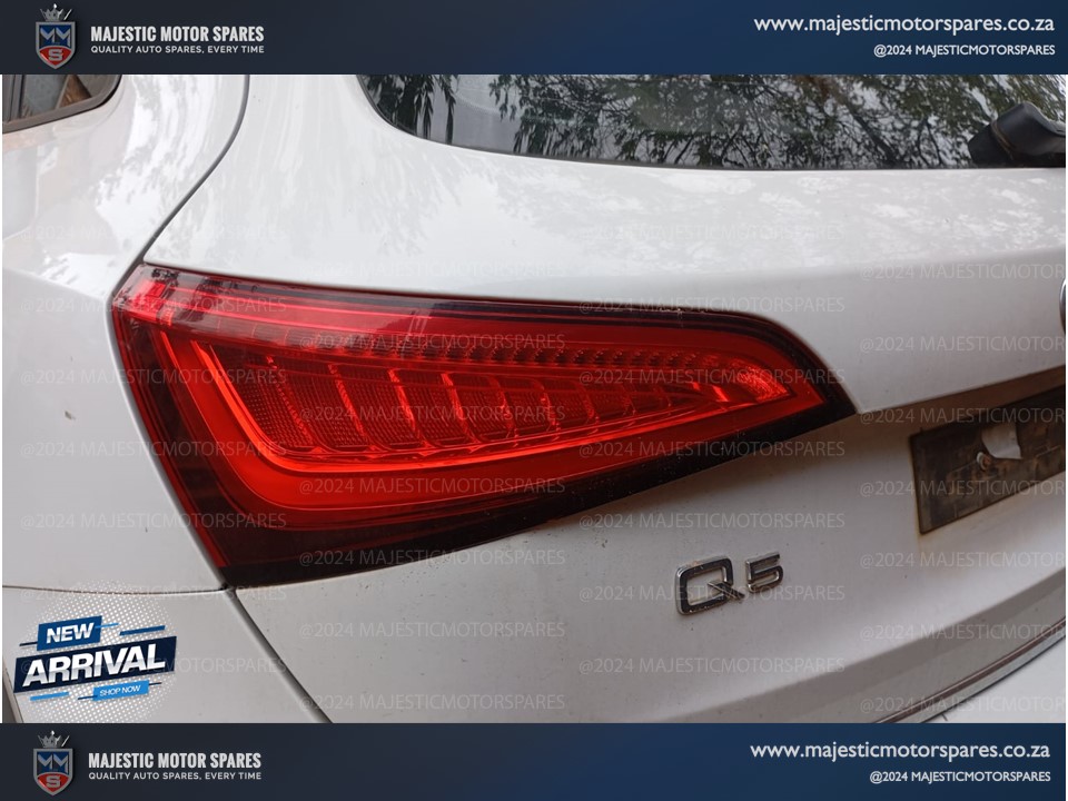 2015 Audi Q5 tdi quattro tail lights for sale - Private Seller 2015 Audi Q5 tdi quattro tail lights for sale - Private Seller
