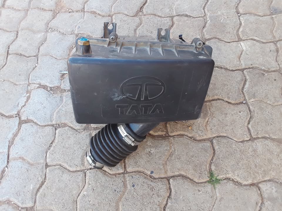 TATA INDICA AIR FILTER HOUSING - Private Seller