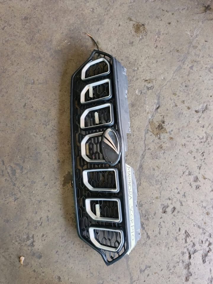 Mahindra Scorpio grill - Private Seller