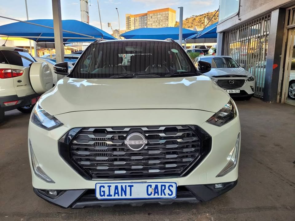 Nissan magnite kuro 1.0 turbo