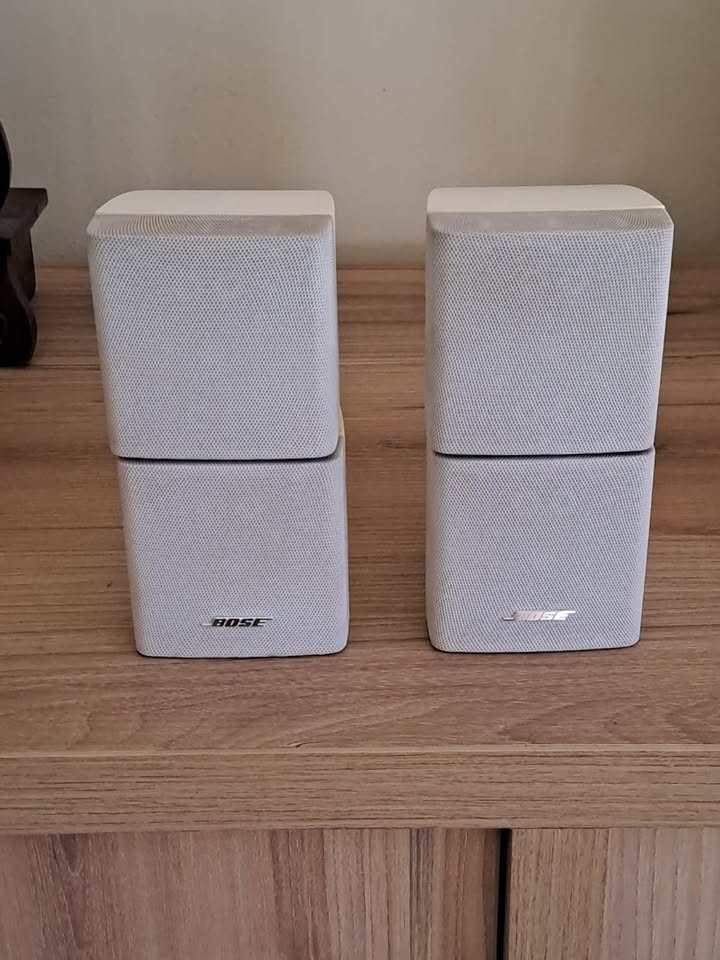 SPEAKERS BOSE