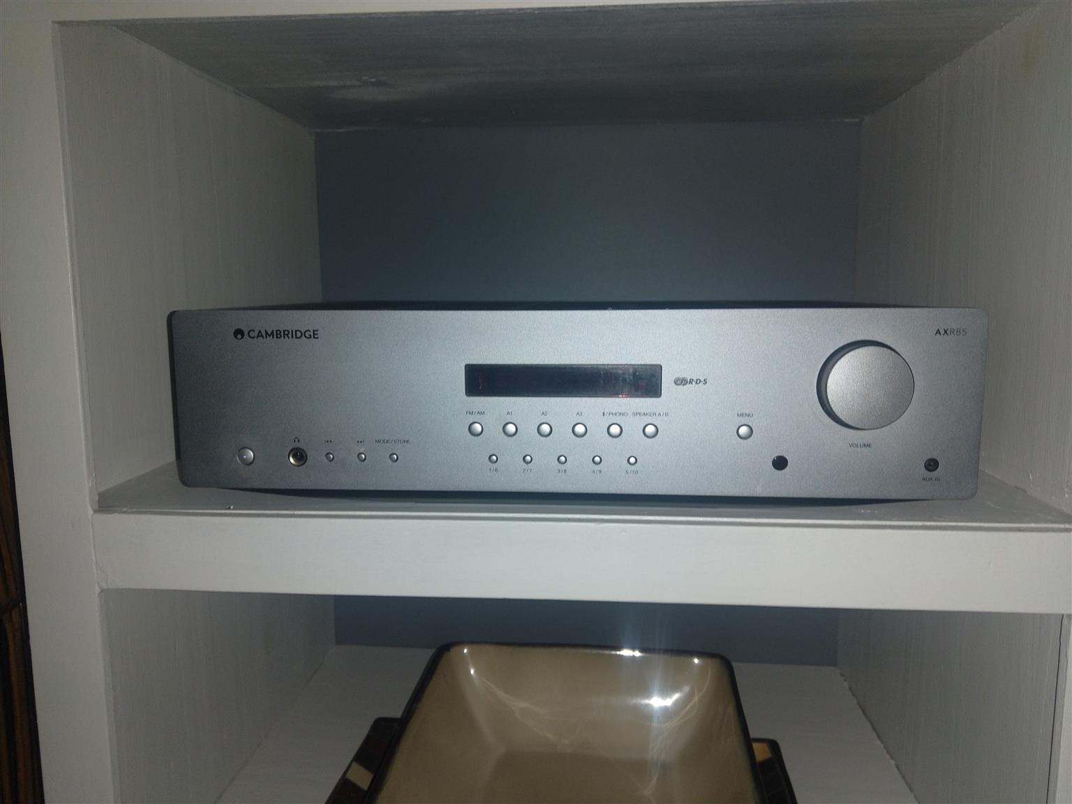 Cambridge audio AXR 85 in very good condition, remote, blue tooth, 85w per ch. Cambridge audio AXR 85 in very good condition, remote, blue tooth, 85w per ch.