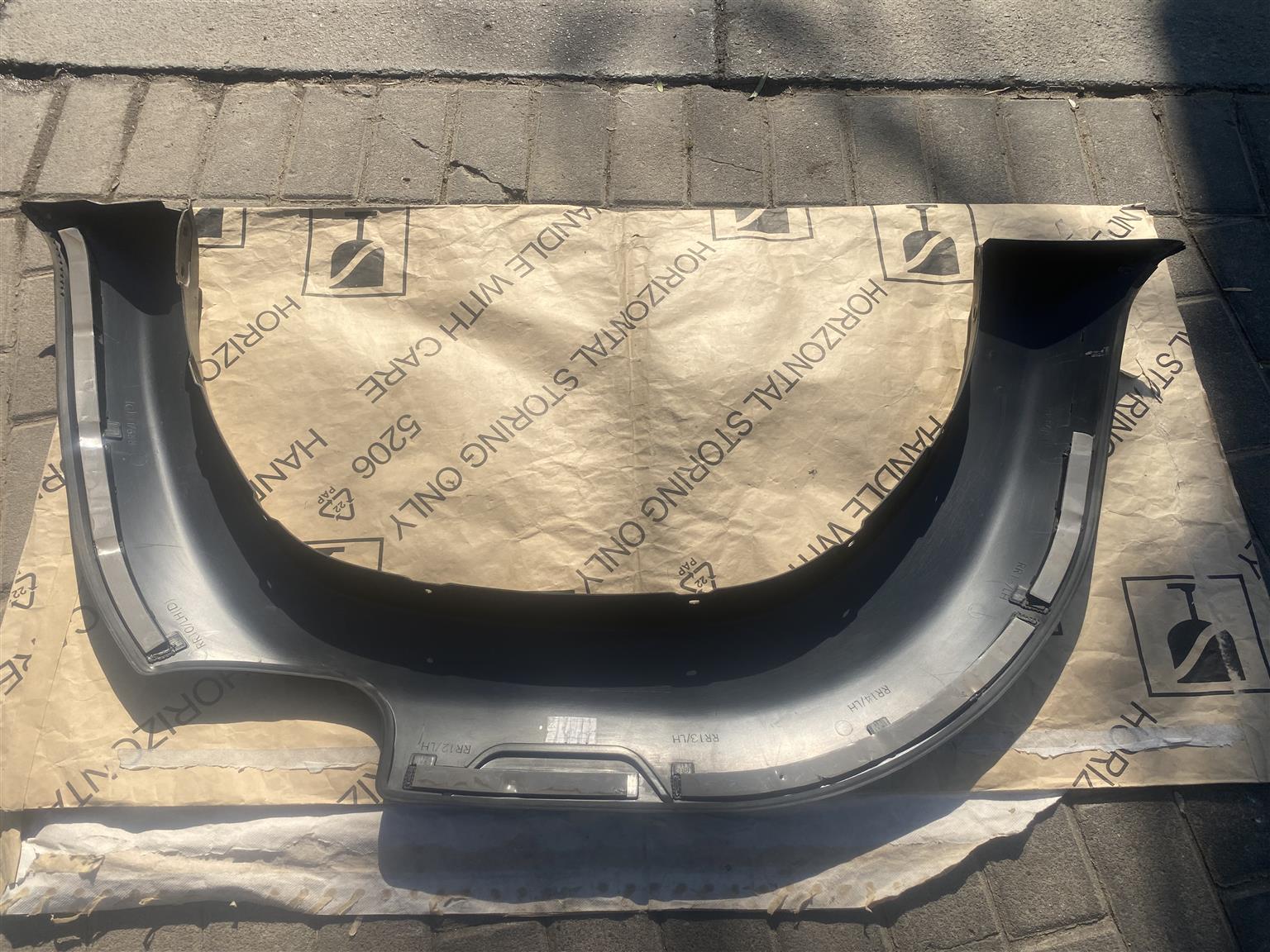 2024 TOYOTA HILUX GD-6 FENDER FLAIR LEFT REAR FOR SALE. IN EXCELLENT CONDITION