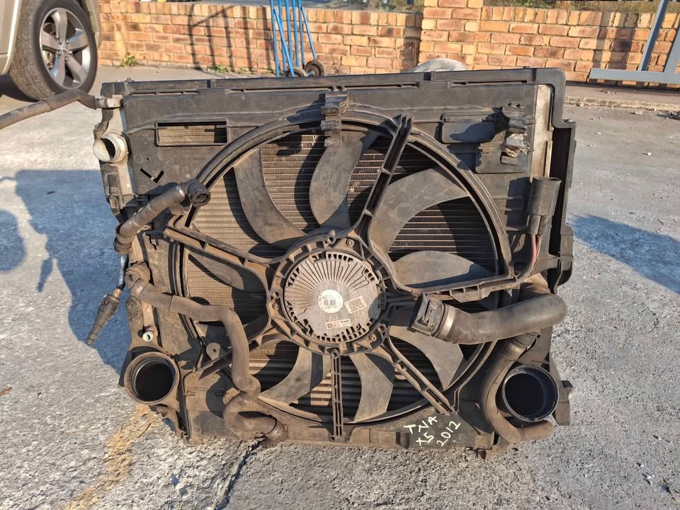 BMW X5 Radiator set - Private Seller