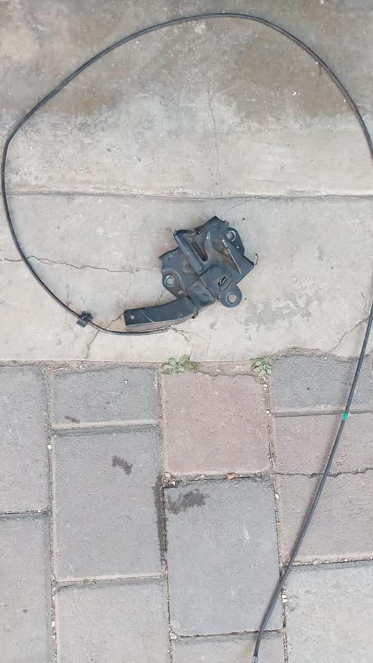 T6/T7 Ford ranger catch + cable - Private Seller T6/T7 Ford ranger catch + cable - Private Seller