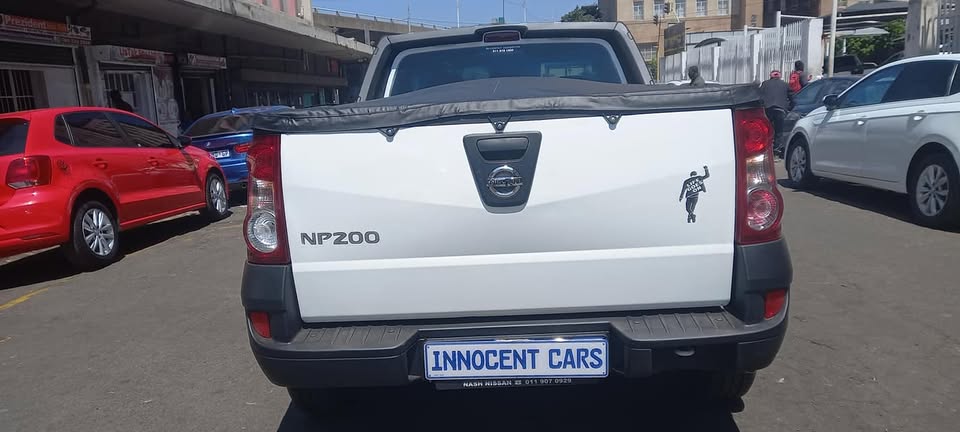 2022 NISSAN NP200 1.6 PETROL, MANUAL TRANSMISSION, WHITE COLOUR,