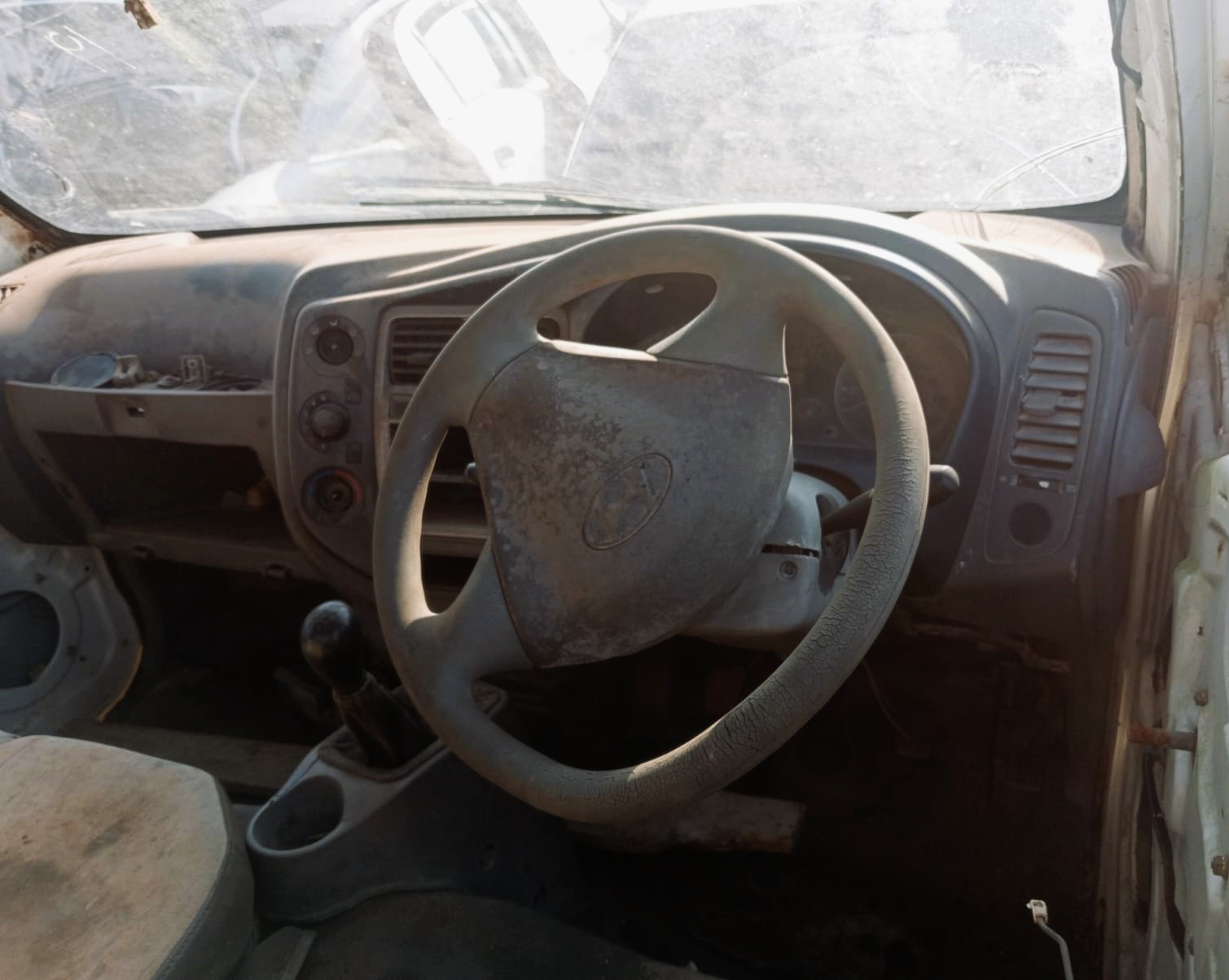 2010 Hyundai H100 2.6 - Stripping for Spares