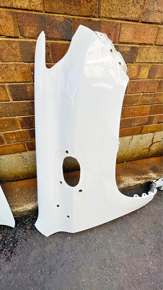 Toyota Land Cruiser Prado fender - Private Seller Toyota Land Cruiser Prado fender - Private Seller