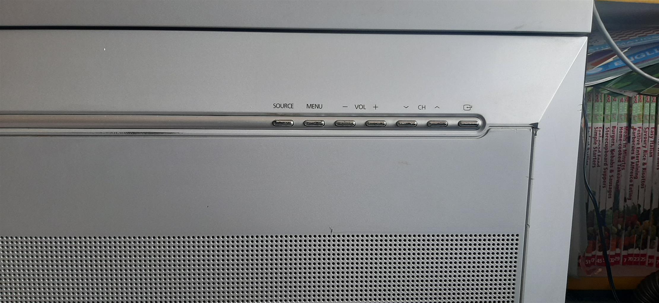 Samsung HDTV projector colour TV
