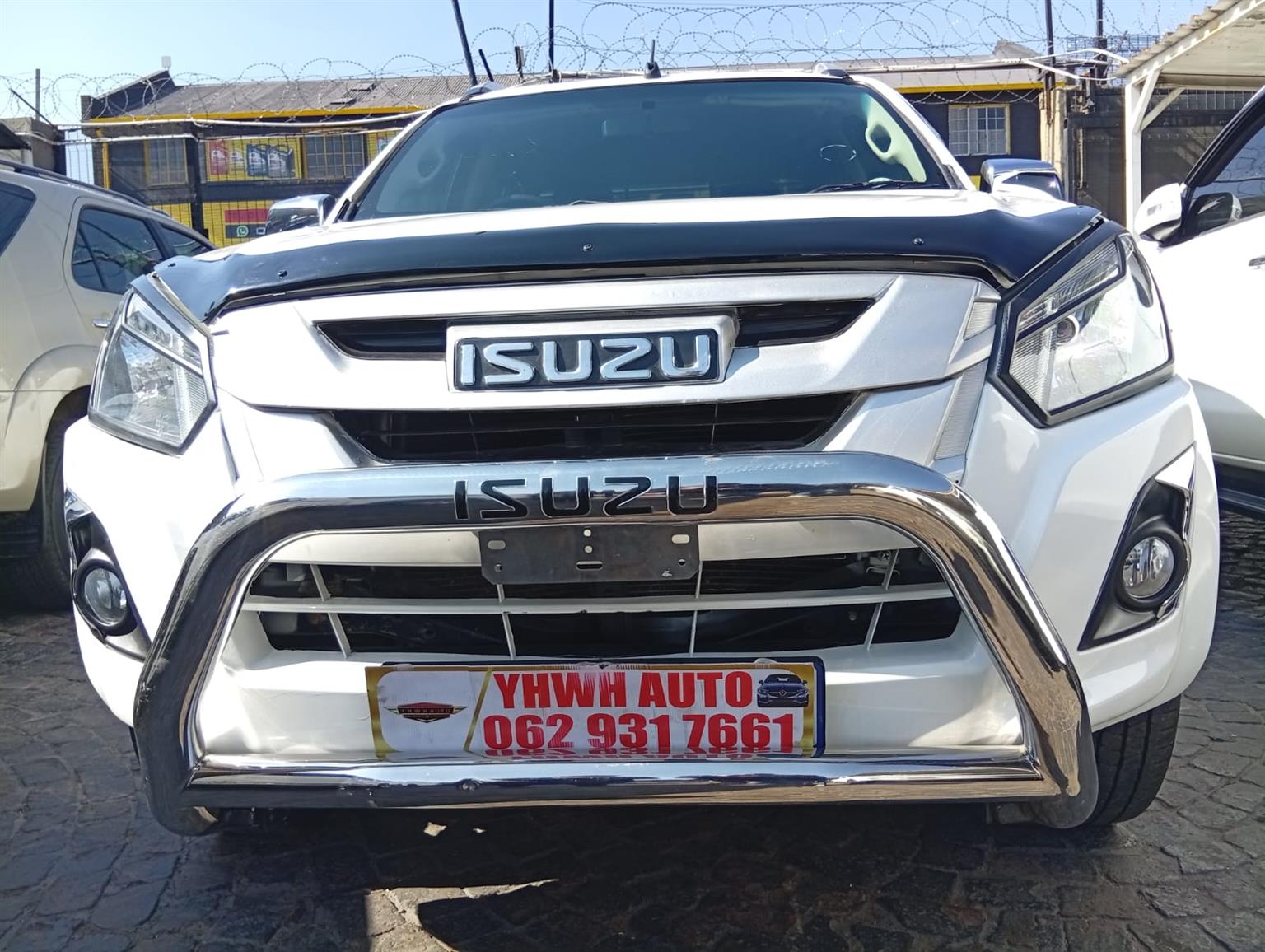 2019 Isuzu KB250 DMax DoubleCab 4X2 Bakkie  Manual Cloth Seats, RollBar,