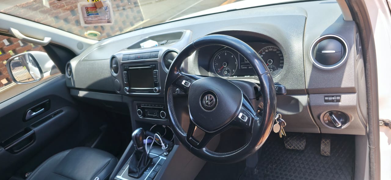 Used 2017 Volkswagen Amarok 2.0BiTDI double cab Highline 4Motion auto - Private Seller Used 2017 Volkswagen Amarok 2.0BiTDI double cab Highline 4Motion auto - Private Seller