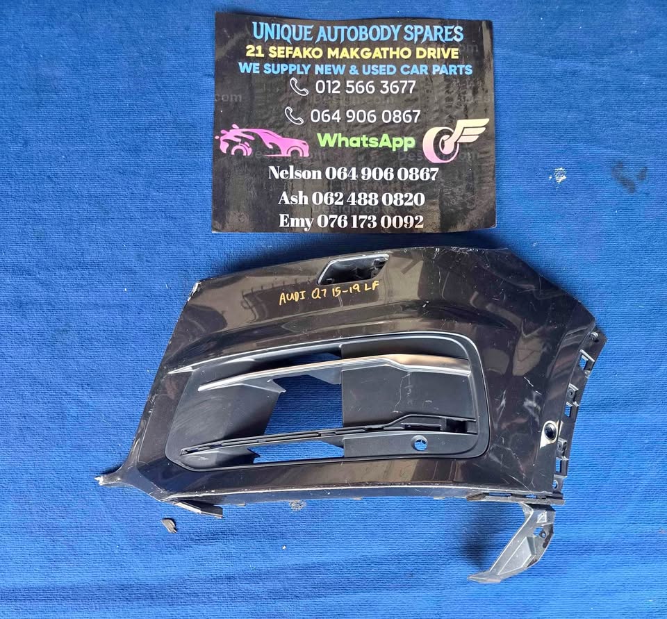 Audi Q7 2015 + Left Front Corner Bumper Audi Q7 2015 + Left Front Corner Bumper