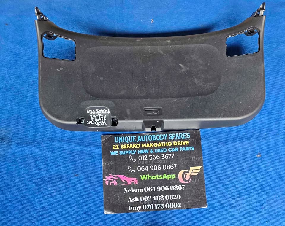 Kia Sportage Inner Tailgate Panel Cover - Private Seller Kia Sportage Inner Tailgate Panel Cover - Private Seller