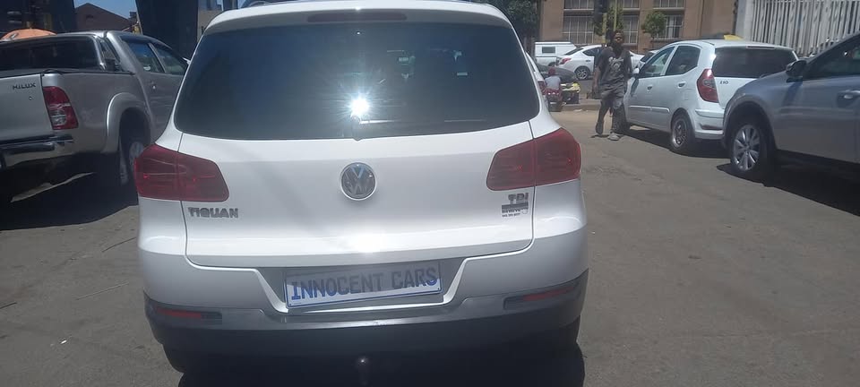 2013 VW TIGAUN 2.0 TDI DIESEL, MANUAL, WHITE COLOR, MILEAGE 98000KM