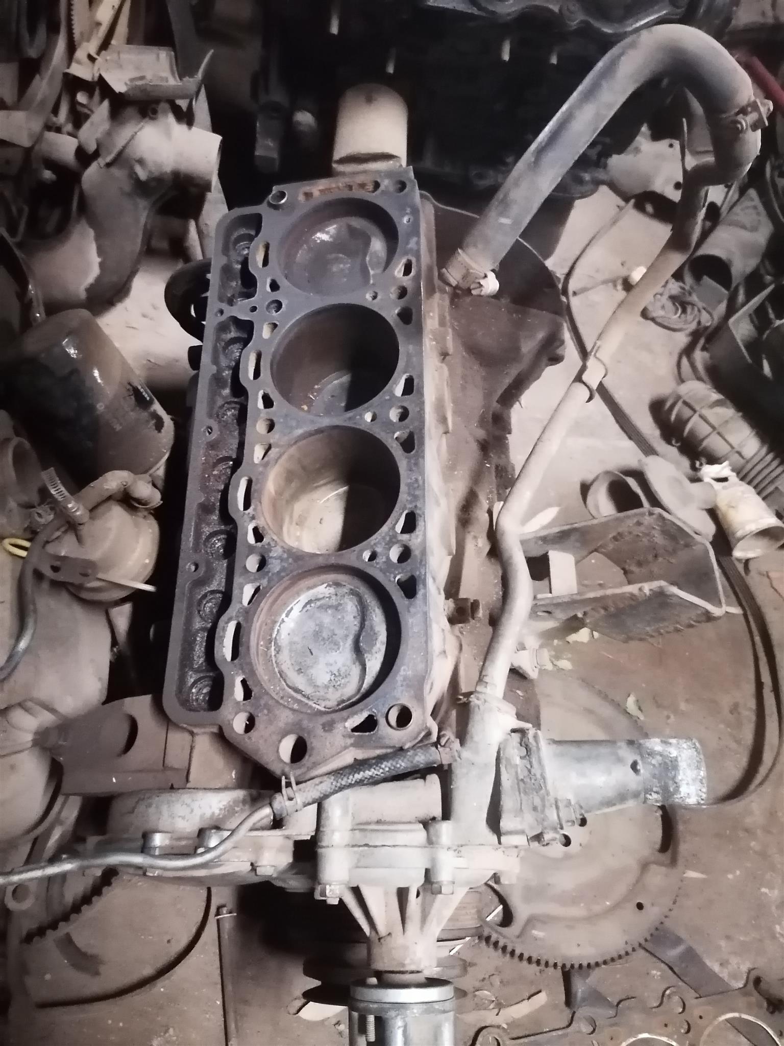 4y half engine for sale - Private Seller 4y half engine for sale - Private Seller