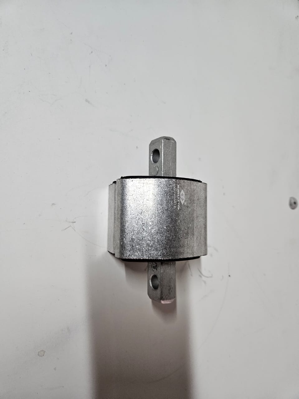 New Mercedes E-Class Gearbox Mounting - Private Seller New Mercedes E-Class Gearbox Mounting - Private Seller