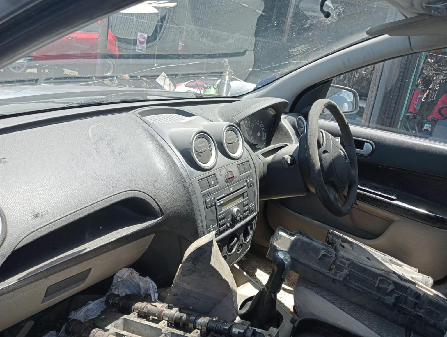 2008 Ford Ikon 1.6 - Stripping for Spares