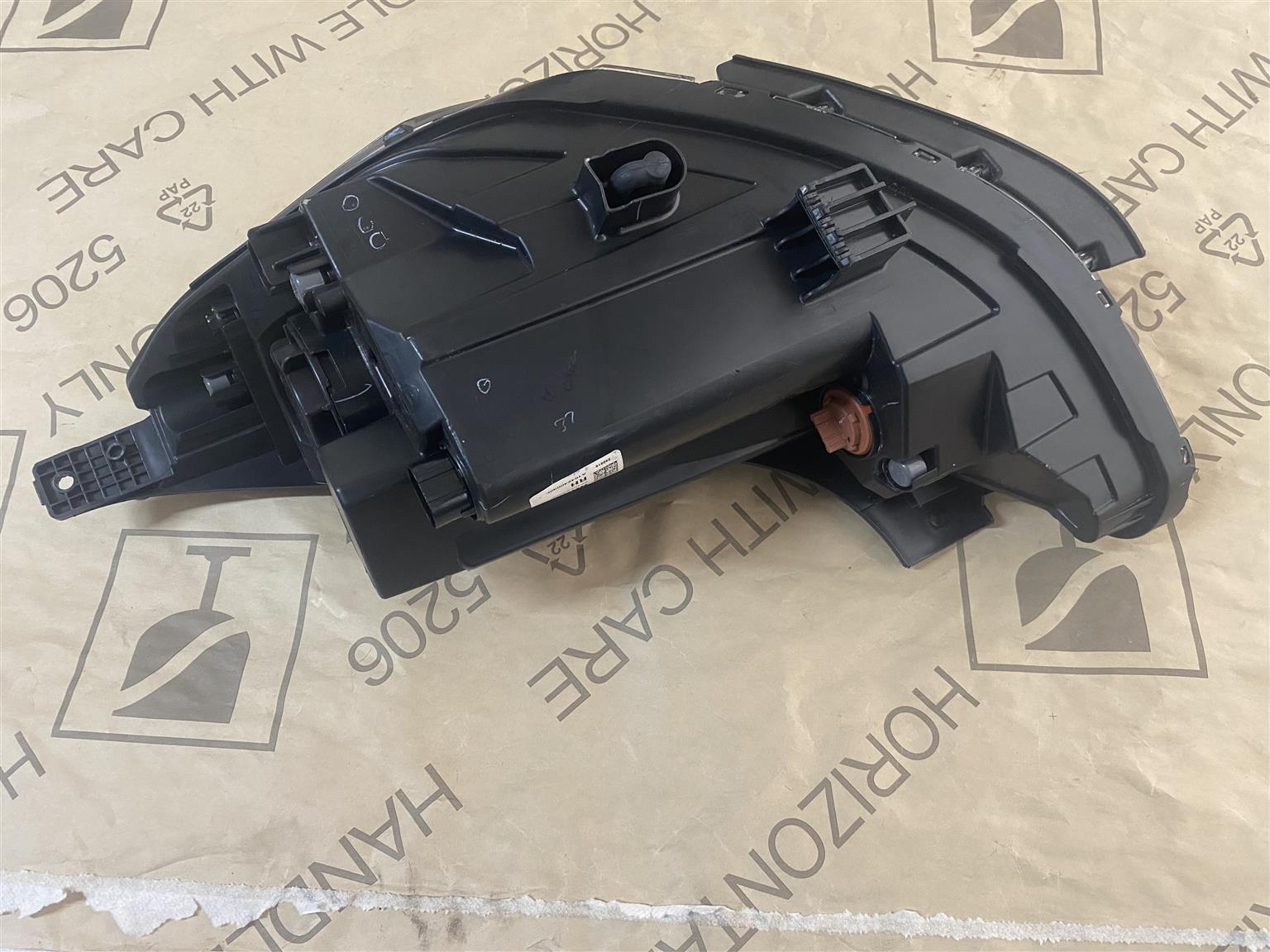 2024 HYUNDAI GRAND I10 HEADLIGHT RIGHT SIDE FOR SALE. IN PRISTINE CONDITION - Private Seller 2024 HYUNDAI GRAND I10 HEADLIGHT RIGHT SIDE FOR SALE. IN PRISTINE CONDITION - Private Seller