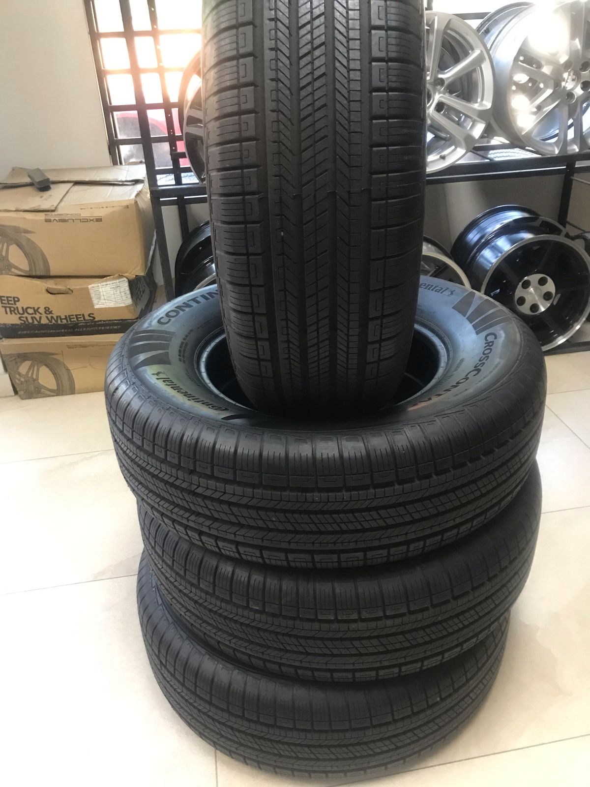 255/70R17 continental cross contact set of tyres - Private Seller 255/70R17 continental cross contact set of tyres - Private Seller