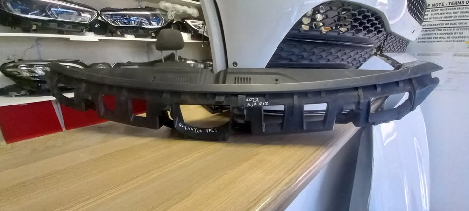 2022 KIA RIO COVER-RADIATOR GRILL - Private Seller 2022 KIA RIO COVER-RADIATOR GRILL - Private Seller