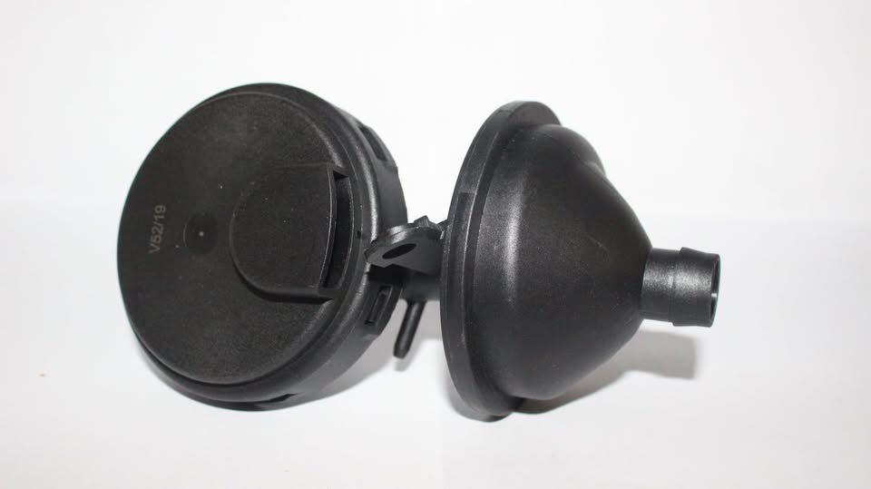 BMW E39, E46, E53, E60, E83 OIL SEPARATOR - Private Seller BMW E39, E46, E53, E60, E83 OIL SEPARATOR - Private Seller